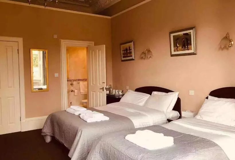 پانسیون Allison House 16