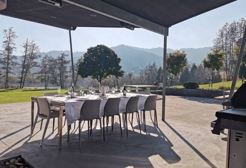 פנסיון Hakarimata Lodge Riverside Sanctuary