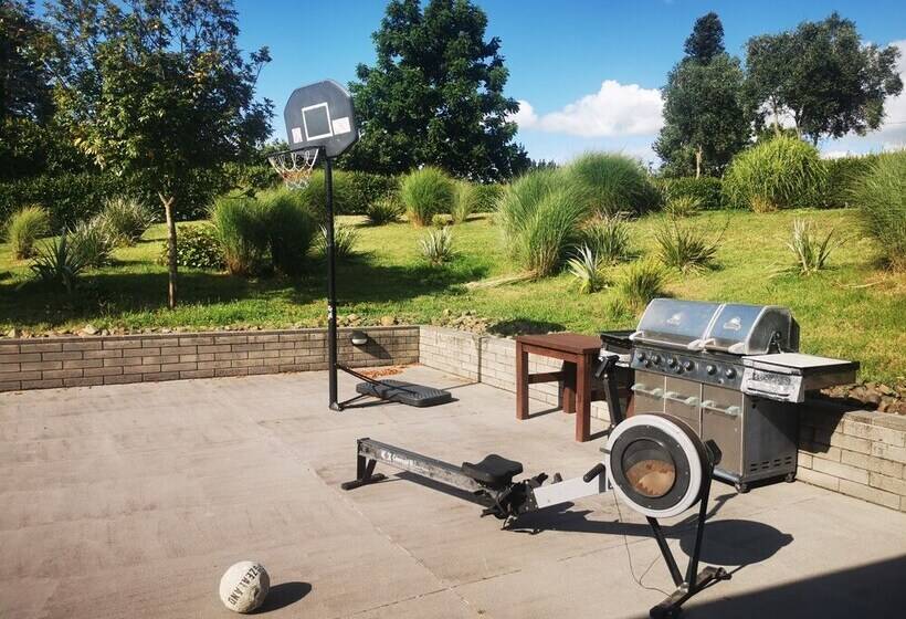 פנסיון Hakarimata Lodge Riverside Sanctuary