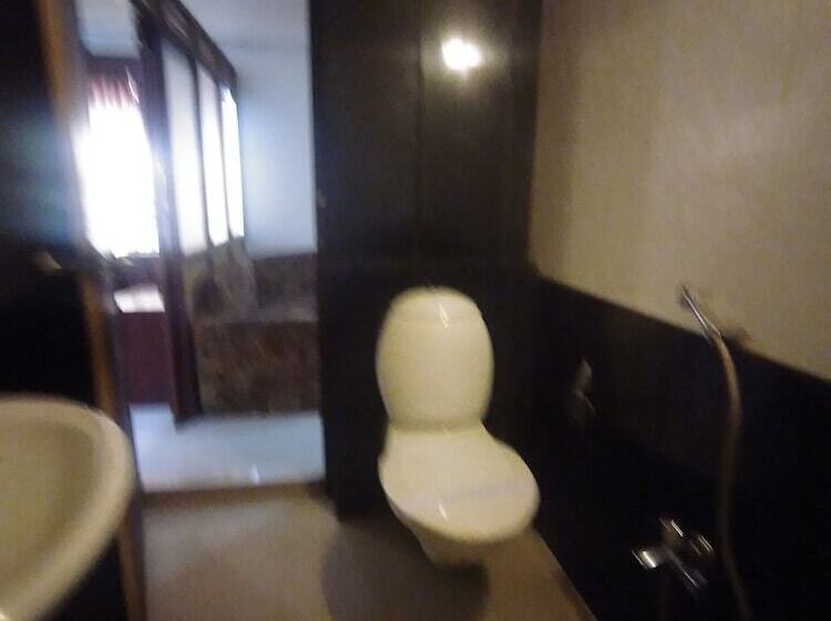 ベッドアンドブレックファースト Palmyra Grand Inn