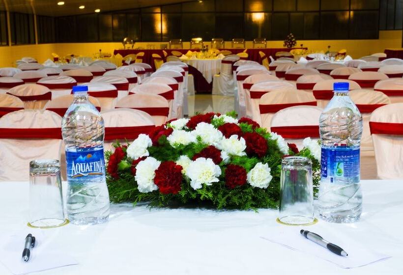 ベッドアンドブレックファースト Palmyra Grand Inn