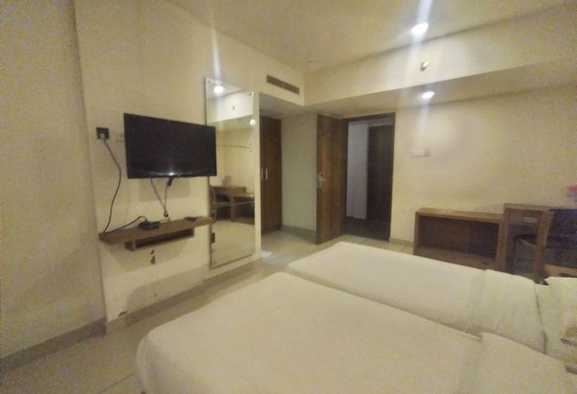 ベッドアンドブレックファースト Palmyra Grand Inn