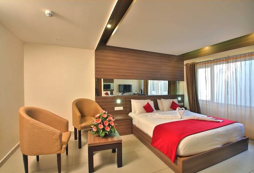 ベッドアンドブレックファースト Palmyra Grand Inn