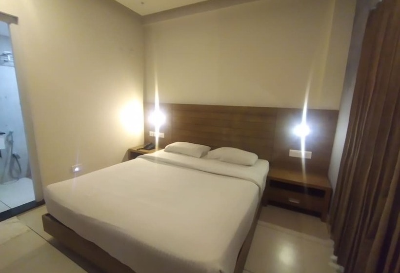 ベッドアンドブレックファースト Palmyra Grand Inn