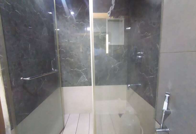 ベッドアンドブレックファースト Palmyra Grand Inn