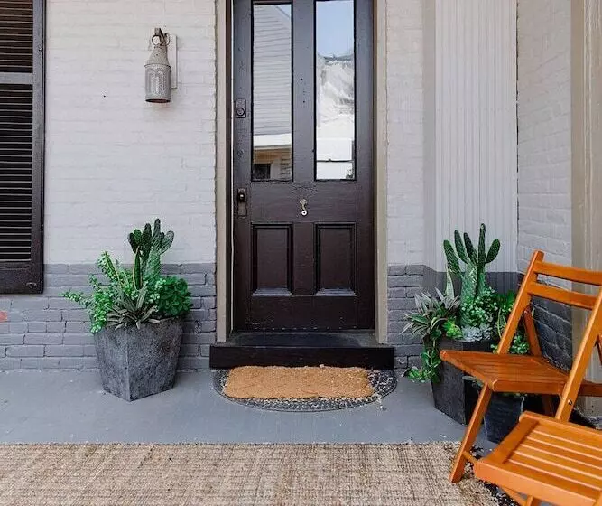 تختخواب و صبحانه The Butcher Rose