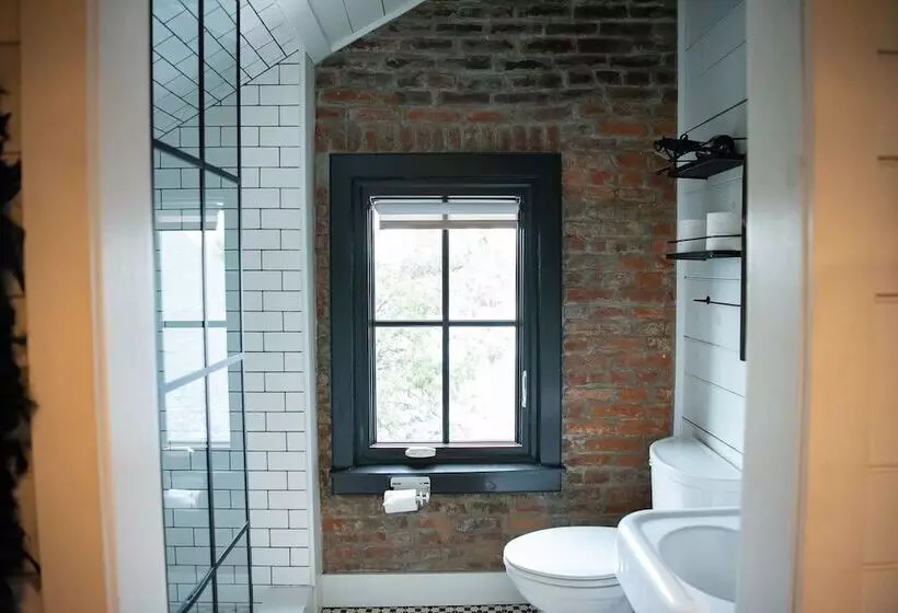 تختخواب و صبحانه The Butcher Rose