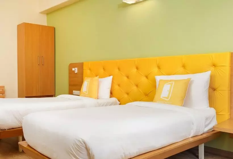 Bloom Hotel   Sector 62