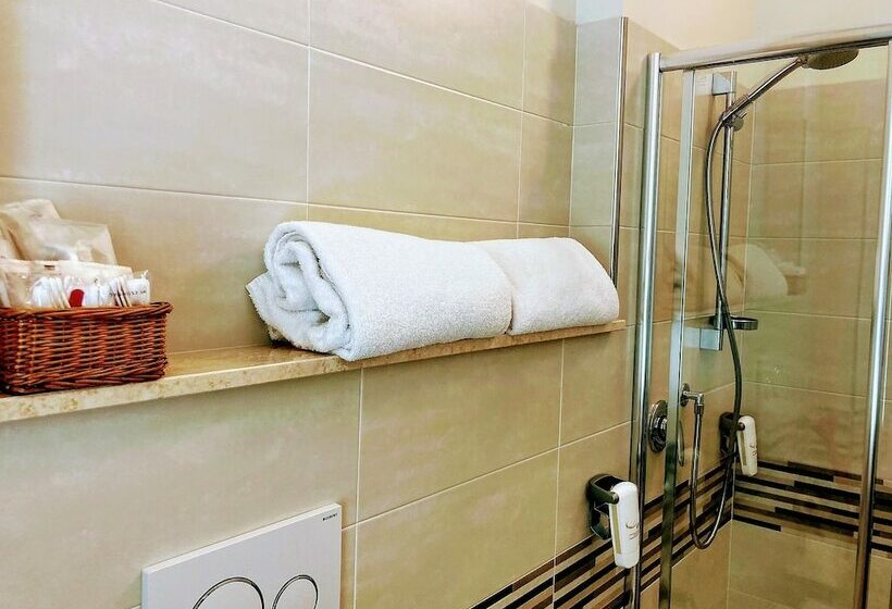 Отель Belvedere