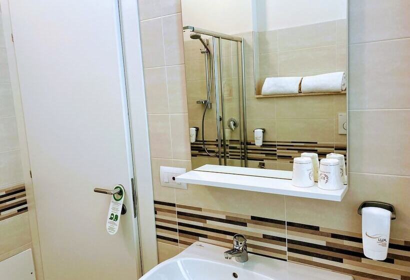 Отель Belvedere