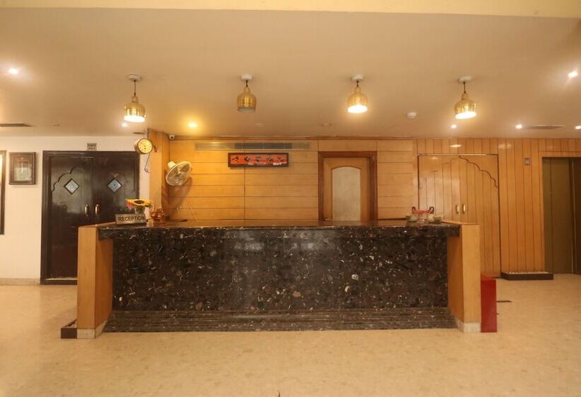 Отель Maru Casa