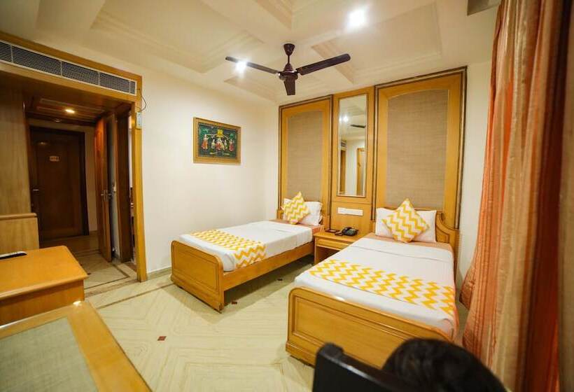 Отель Maru Casa