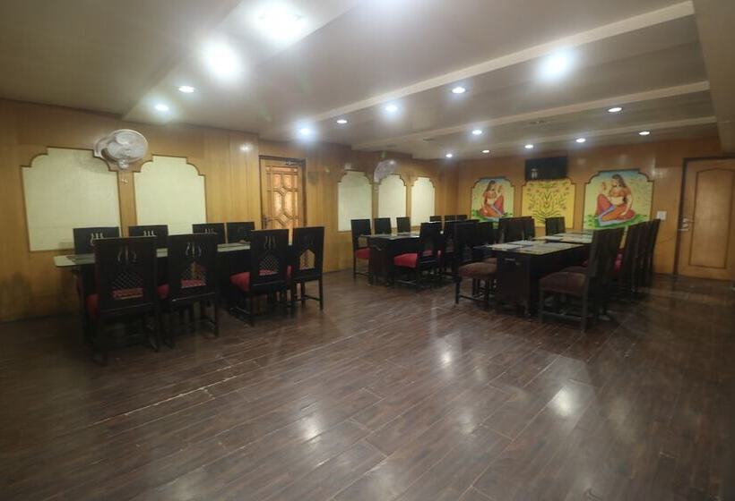 Отель Maru Casa