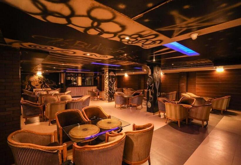 Отель Maru Casa