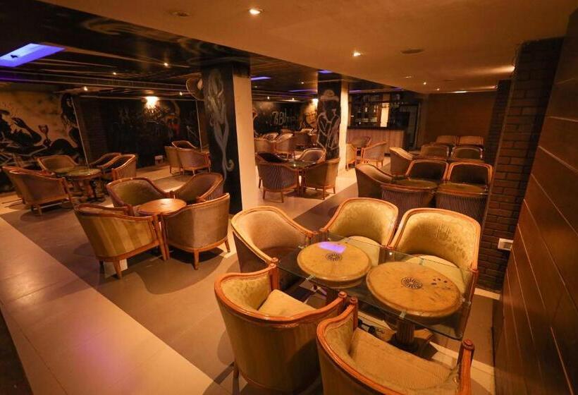 Отель Maru Casa