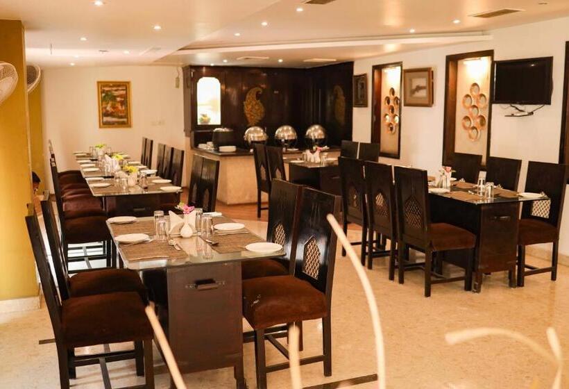 Отель Maru Casa