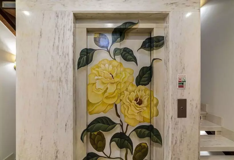 Hotelli Sintra Marmoris Camelia