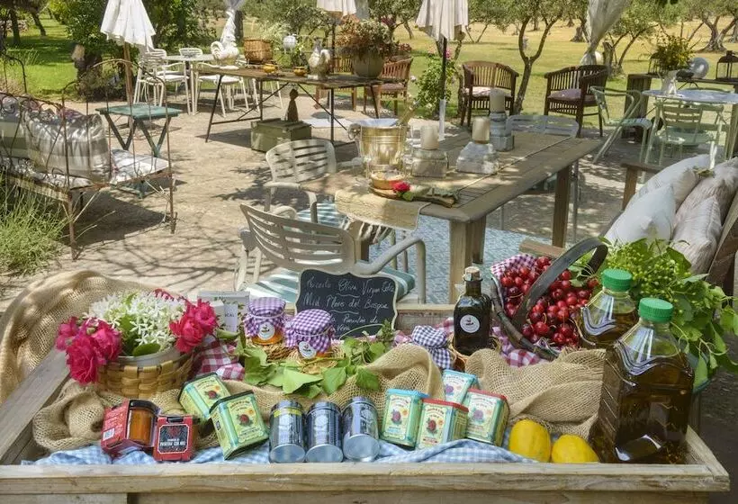 Hotelli Vaqueria Cantaelgallo   Habitacion El Castaño