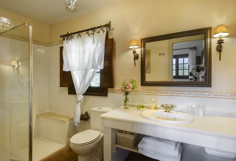 فندق Vaqueria Cantaelgallo   Habitacion El Castaño