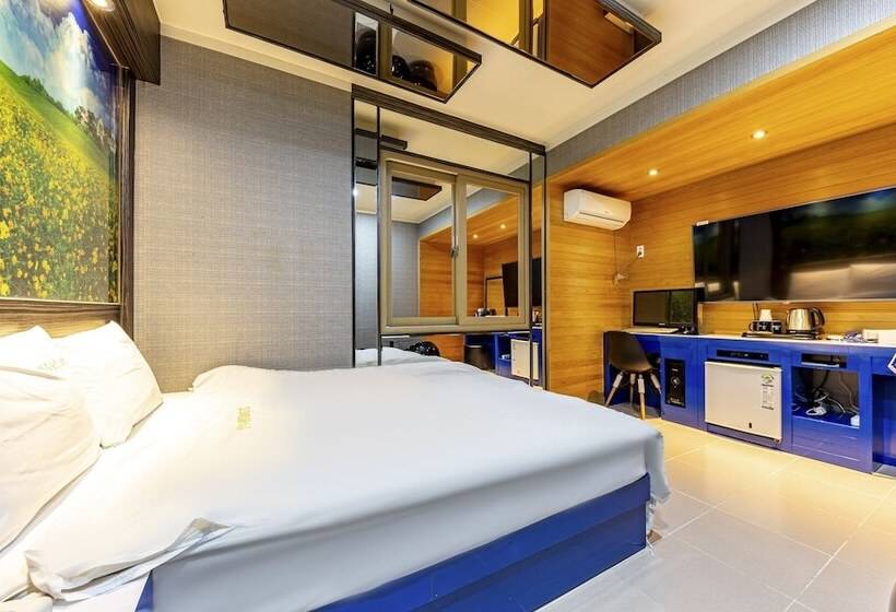 Motel Gwangju Sansudong Hwangto