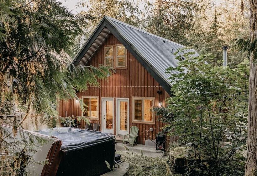 Mt Baker Lodging Cabin 79   Sleeps 8