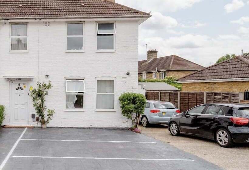 Пансион North Avenue Guest House Ltd, Heathrow Airport Free Parking