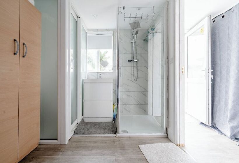 Пансион North Avenue Guest House Ltd, Heathrow Airport Free Parking