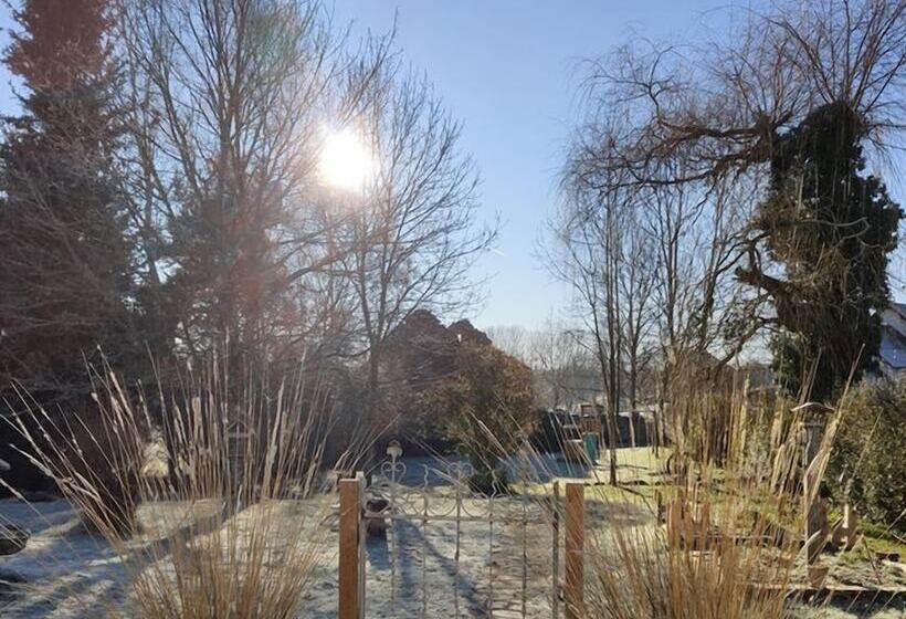 Пансион Au Jardin D'emilia