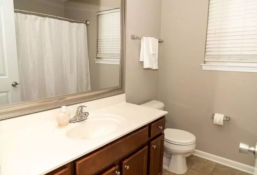 پانسیون Beautiful Home Away From Home