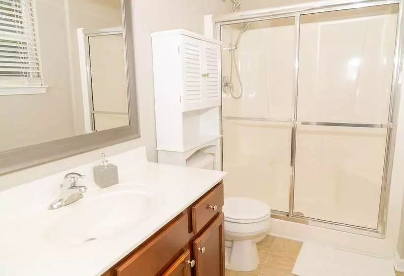 پانسیون Beautiful Home Away From Home