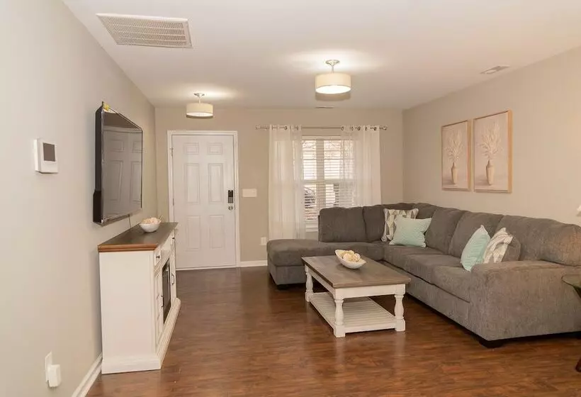 پانسیون Beautiful Home Away From Home