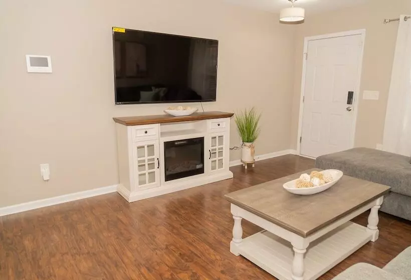 پانسیون Beautiful Home Away From Home