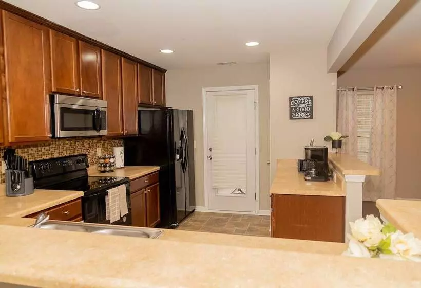 پانسیون Beautiful Home Away From Home