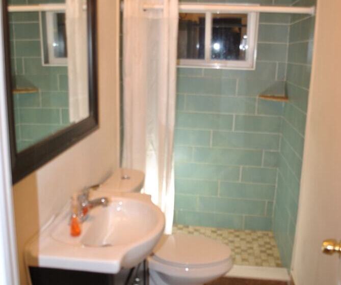 膳宿费 Newark Hansbury Multi Level House