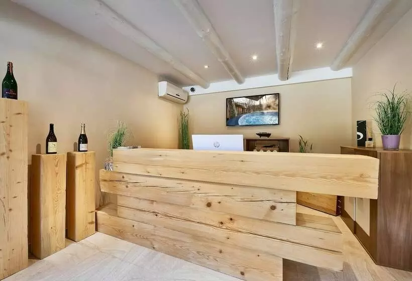 پانسیون Pikol Lake Village Premium Glamping
