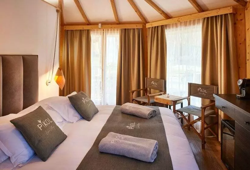 پانسیون Pikol Lake Village Premium Glamping