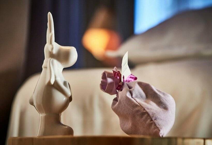 پانسیون Pikol Lake Village Premium Glamping