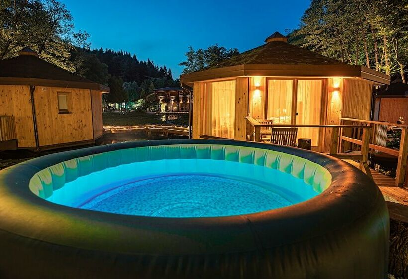 پانسیون Pikol Lake Village Premium Glamping