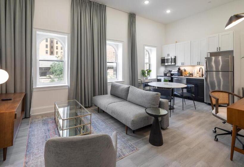 Sosuite At French Quarters   Rittenhouse Square