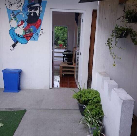 هاستل Luxury 24