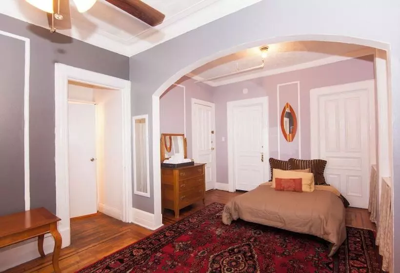 Aamiaismajoitus (B&B) Saint Nicholas Inn Guesthouse