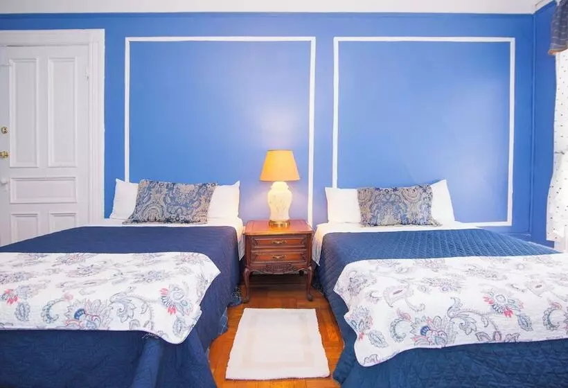 Aamiaismajoitus (B&B) Saint Nicholas Inn Guesthouse