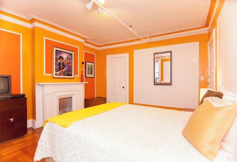 צימר Saint Nicholas Inn Guesthouse