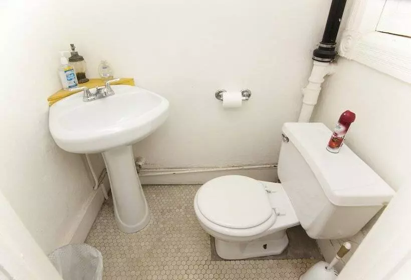 Aamiaismajoitus (B&B) Saint Nicholas Inn Guesthouse