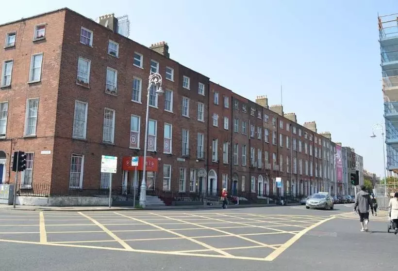 Blue Horseshoe   Hostel