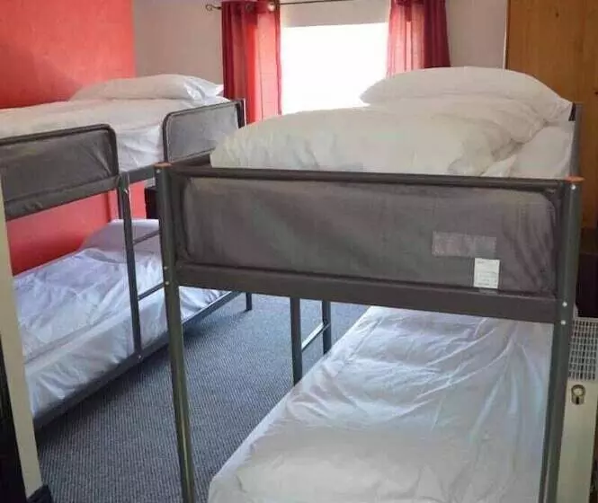 Blue Horseshoe   Hostel