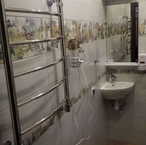 Hostel 1703