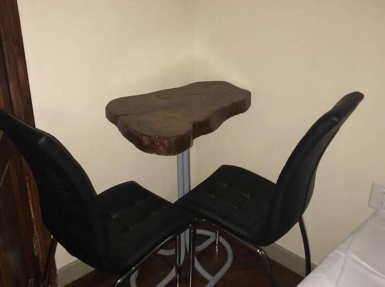 هتل Cheers Chill Spot