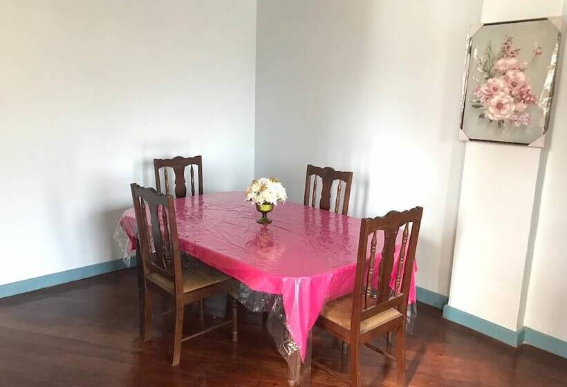 هتل Cheers Chill Spot