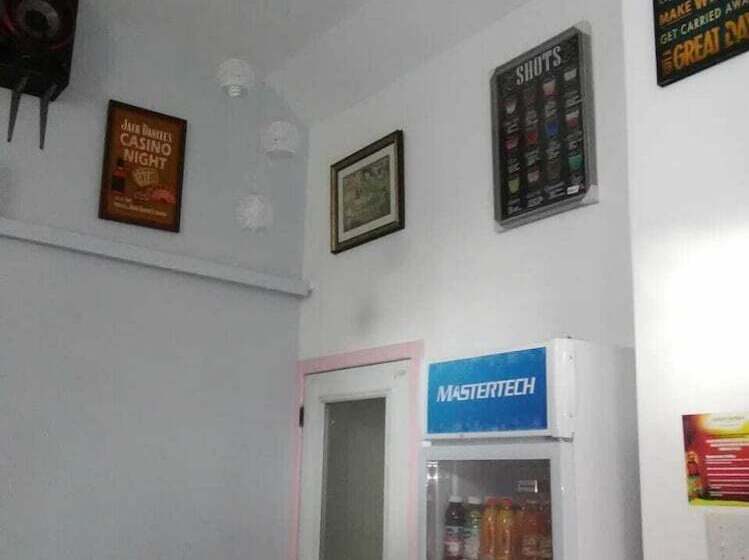 هتل Cheers Chill Spot